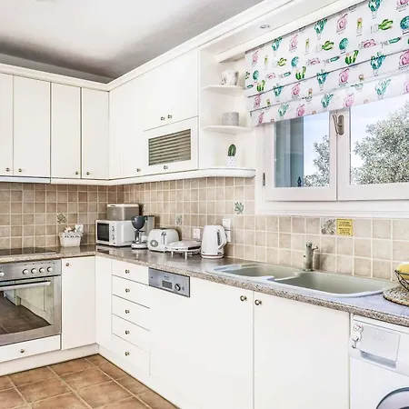 Augusta * 斯科派洛斯